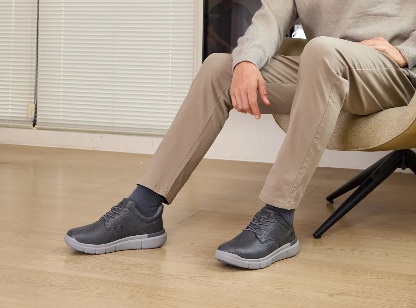 Men's EasyWalk Slip-On V2 - Image 20